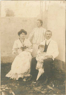 Jermann_Jeno_&_Family