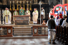 Népek vasárnapja Bécsben a Szent István-székesegyházban