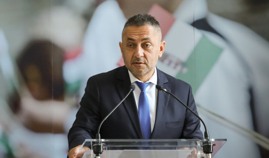 Újraindul a Kőrösi Csoma Sándor- és a Petőfi Sándor-program Újraindul a Kőrösi Csoma Sándor- és a Petőfi Sándor-program