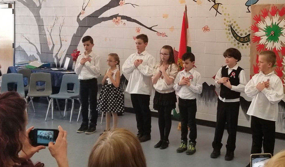 A saskatooni magyar iskola kisdiákjai