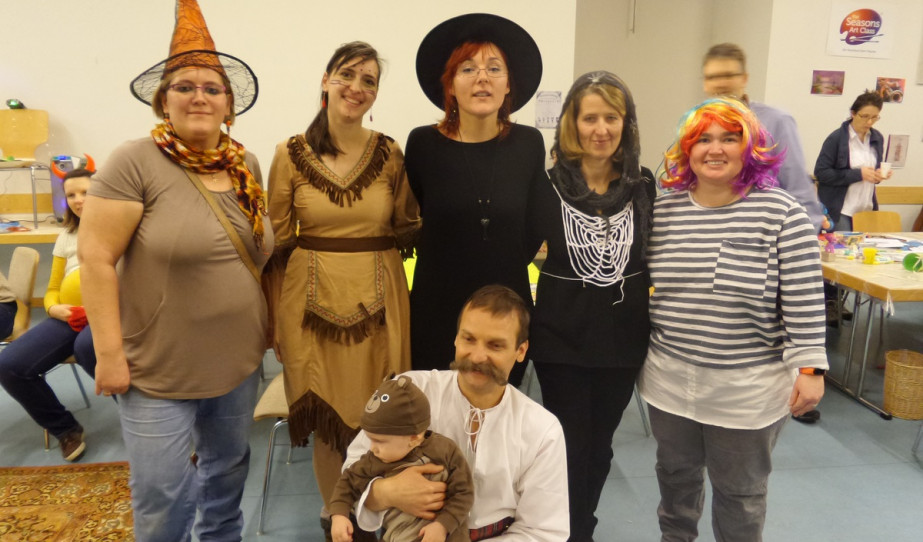 A Nürnbergi Gyermekcsoport önkéntes szervezőivel.