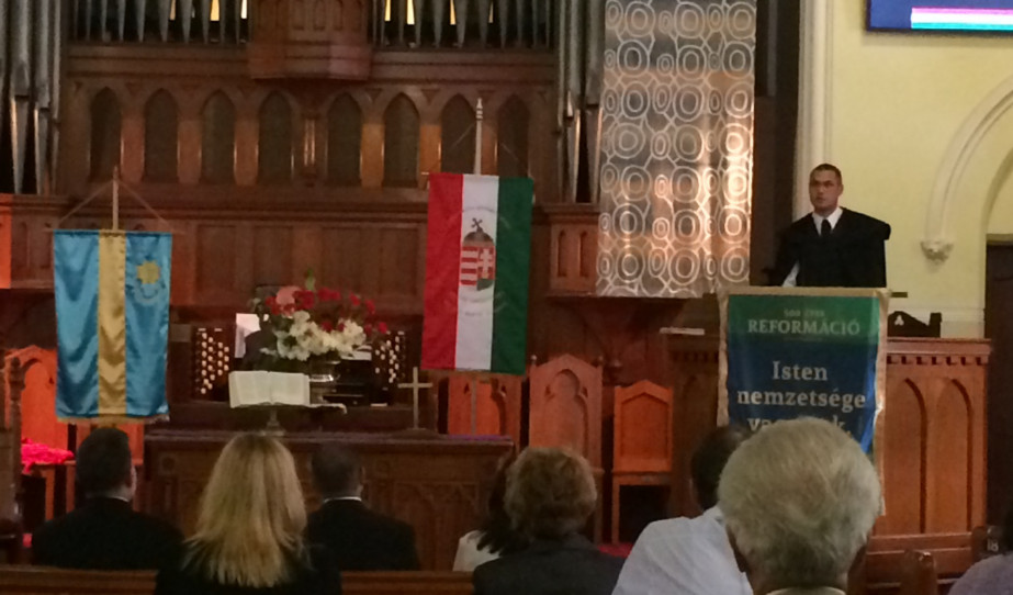 ünnepi istentisztelet 