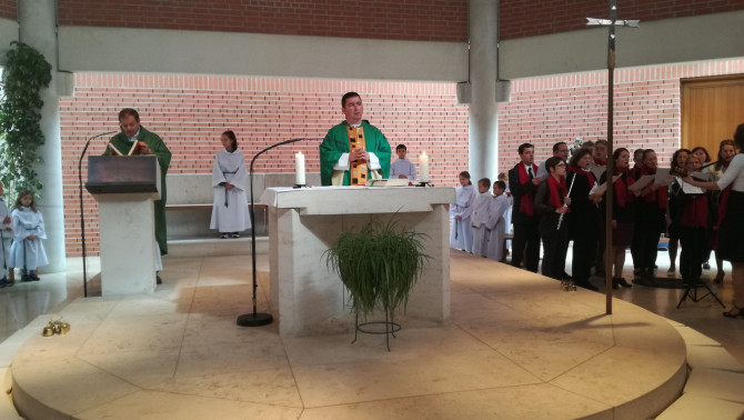 Tanévnyitó szentmise a Müncheni Magyar Katolikus Egyházközségben