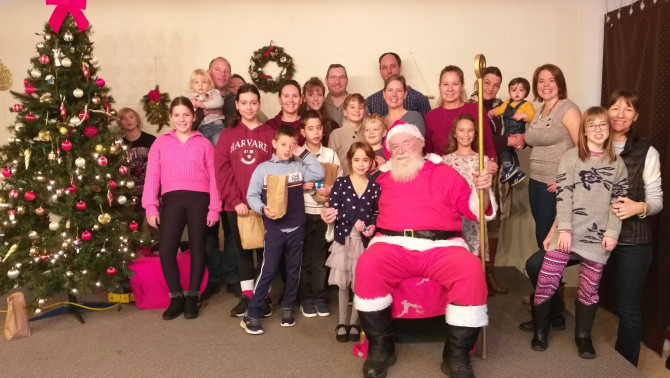 Csoportkép a Mikulással