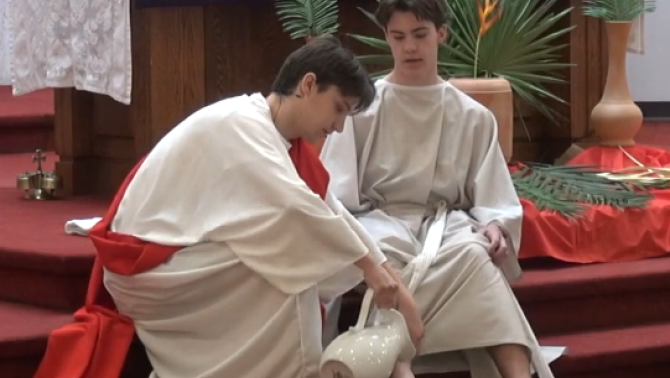 Jézus megmossa a tanítványok lábát 