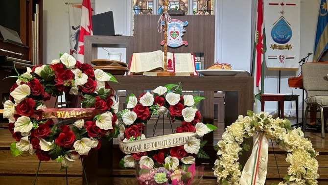 Koszorúk a templomban