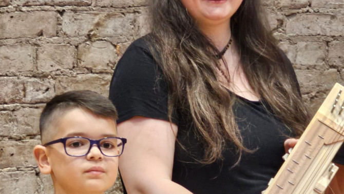 Pávai Gyopár zene oktató