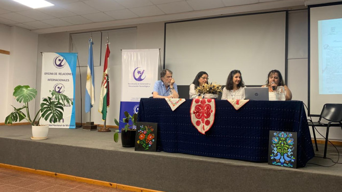 Egyetemi kerekasztalbeszélgetés Misione magyarjairól