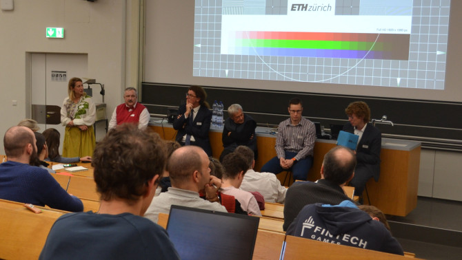 Rubik Ernővel a kerekasztal-beszélgetésen