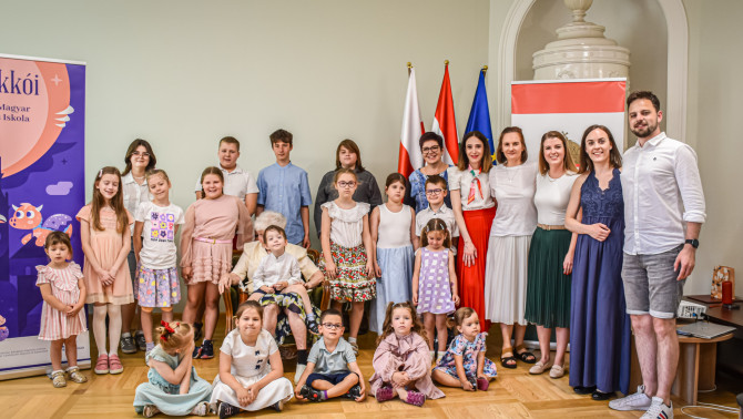 krakkó magyar iskola