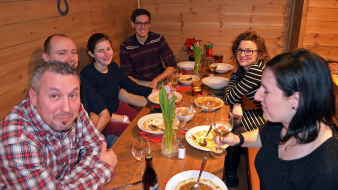 Újévköszöntő magyar vacsora Újévköszöntő magyar vacsora