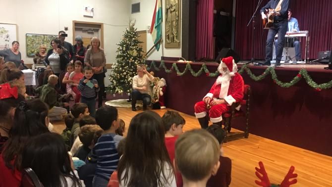 megérkezett a Mikulás megérkezett a Mikulás