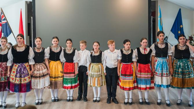 A Kultúr Kör táncosai   A Kultúr Kör táncosai